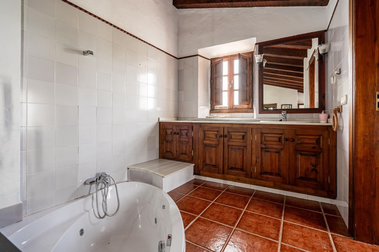 5 bedroom Finca/Country House for sale in Villanueva de la Concepcion with pool - € 1,600,000 (Ref: 9787487)