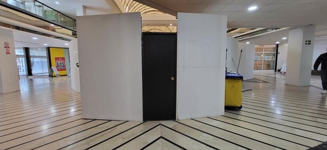 1 soveværelse Erhverv til leje i Marbella - € 800 (Ref: 9791289)