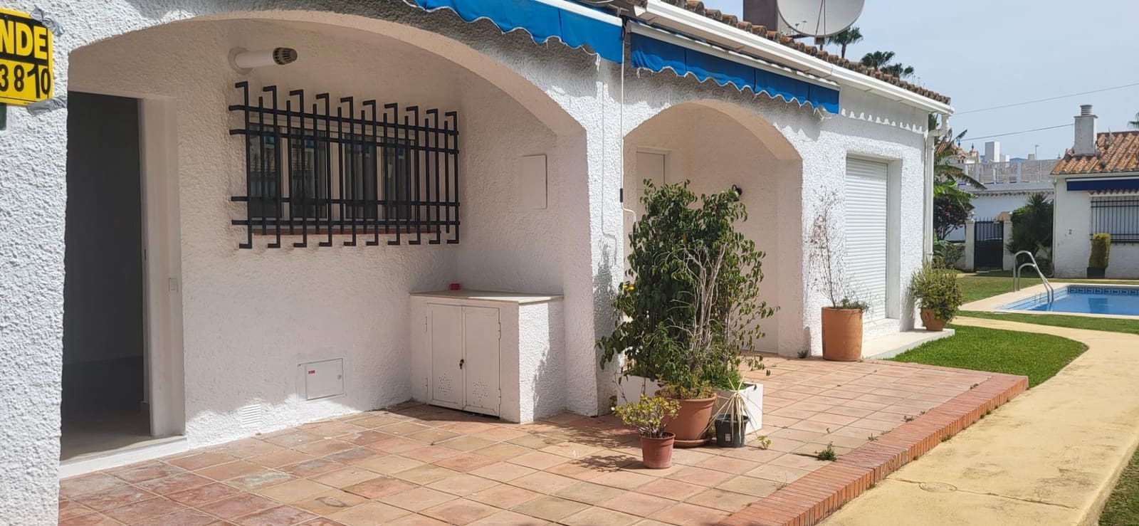 2 slaapkamer Rijtjeshuis te koop in Marbella met zwembad - € 490.000 (Ref: 9794919)