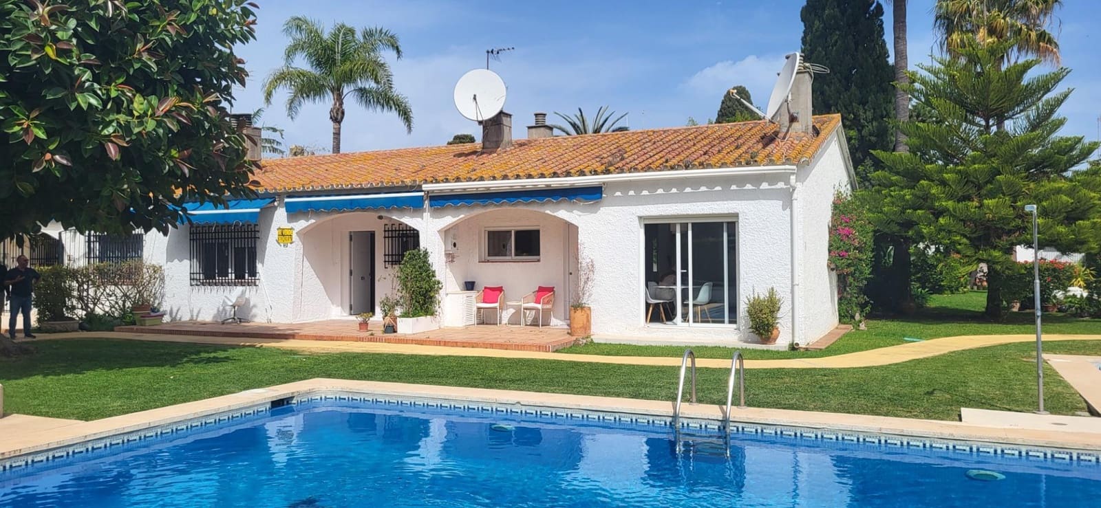 2 slaapkamer Rijtjeshuis te koop in Marbella met zwembad - € 490.000 (Ref: 9794919)