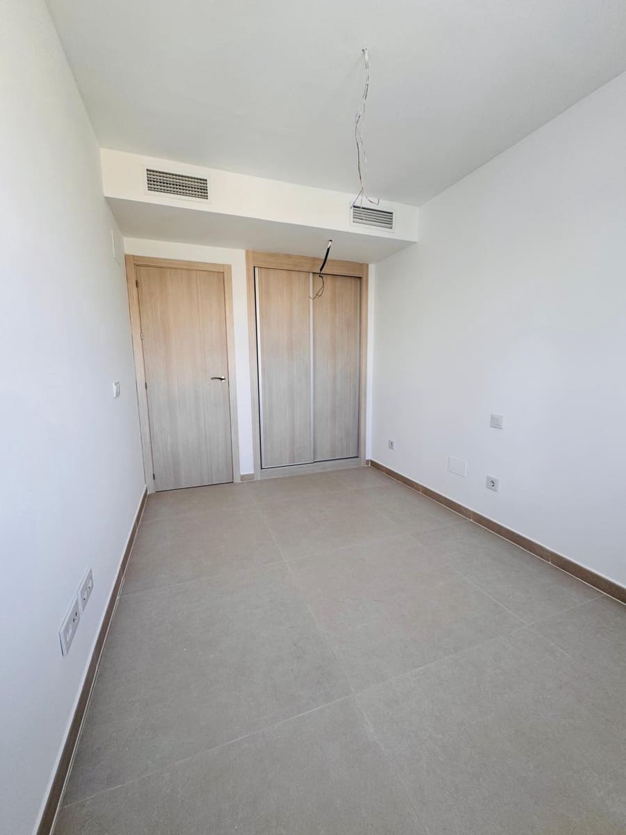 2 slaapkamer Appartement te koop in Manilva met zwembad garage - € 455.000 (Ref: 9804595)