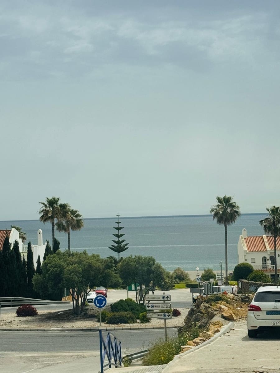 2 slaapkamer Appartement te koop in Manilva met zwembad garage - € 455.000 (Ref: 9804595)