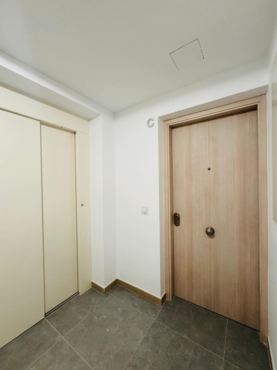 2 soverom Leilighet til salgs i Manilva med svømmebasseng garasje - € 399 000 (Ref: 9804595)