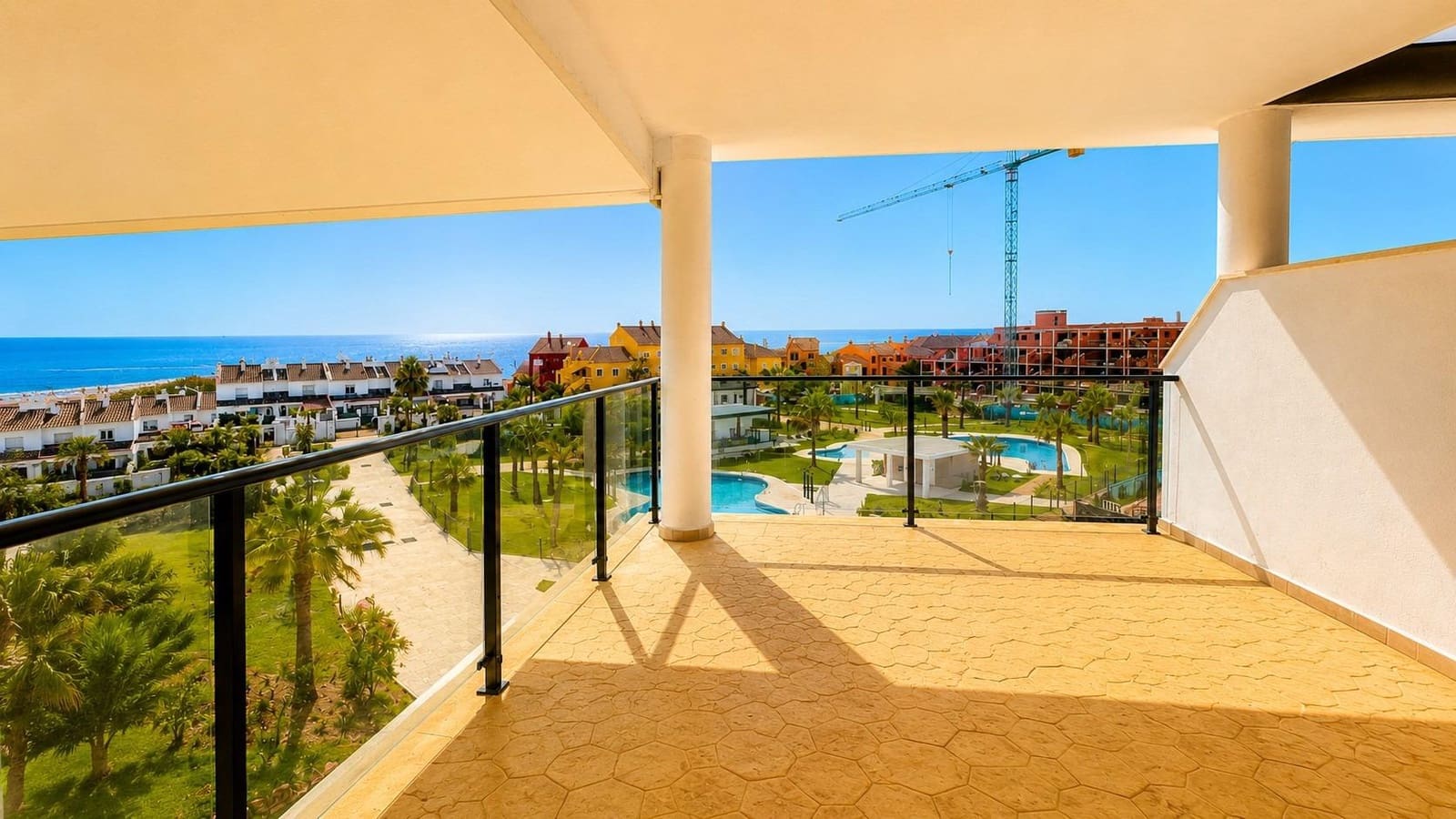 2 soverom Leilighet til salgs i Manilva med svømmebasseng garasje - € 399 000 (Ref: 9804595)