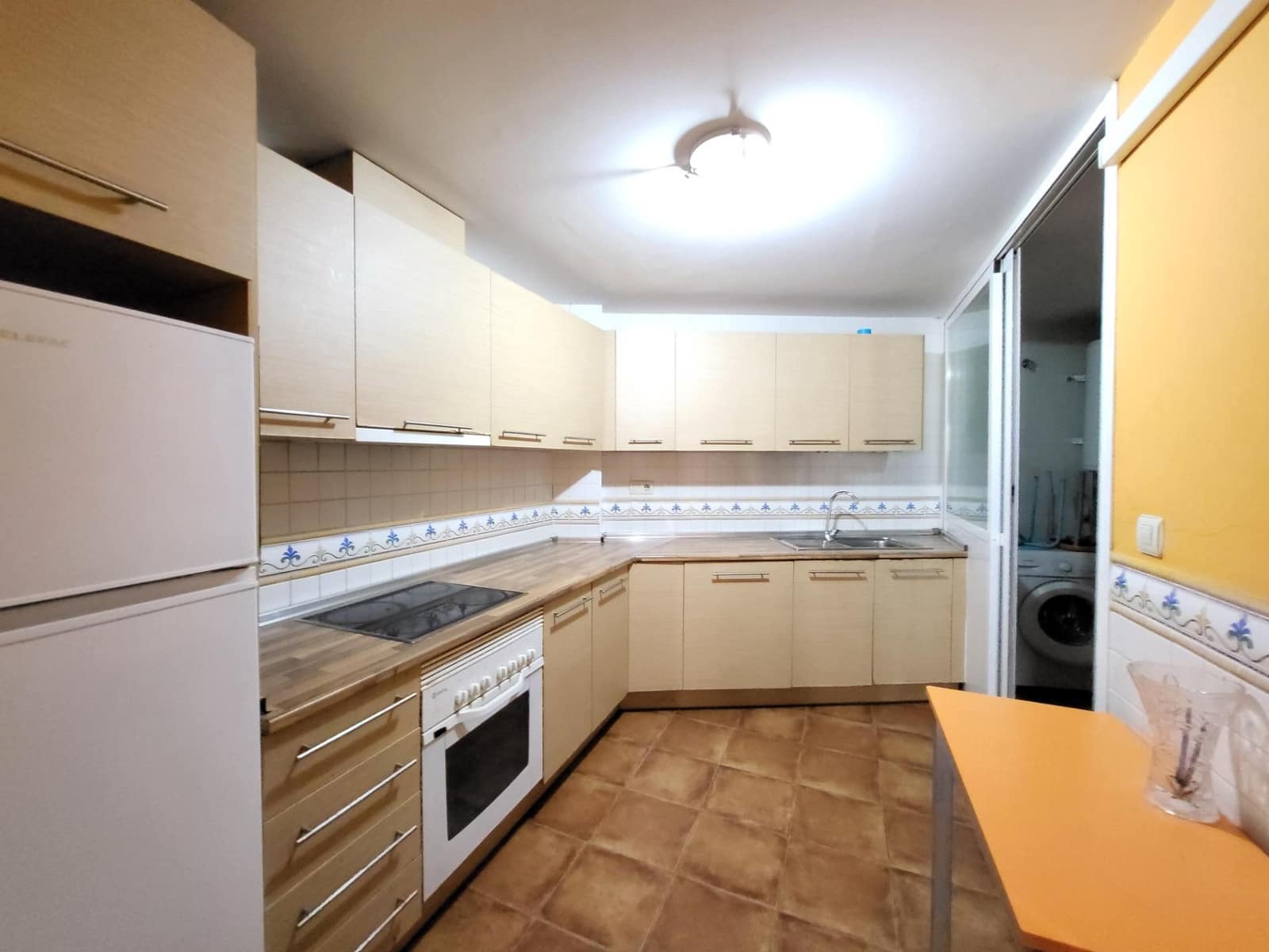 2 sovrum Lägenhet att hyra i Ojen med garage - 1 300 € (Ref: 9808301)