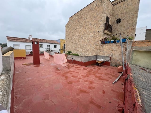 2 bedroom Semi-detached Villa for rent in Guadiaro, San Roque - € 700 (Ref: 9818120)