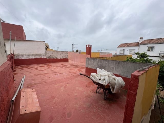 2 bedroom Semi-detached Villa for rent in Guadiaro, San Roque - € 700 (Ref: 9818120)