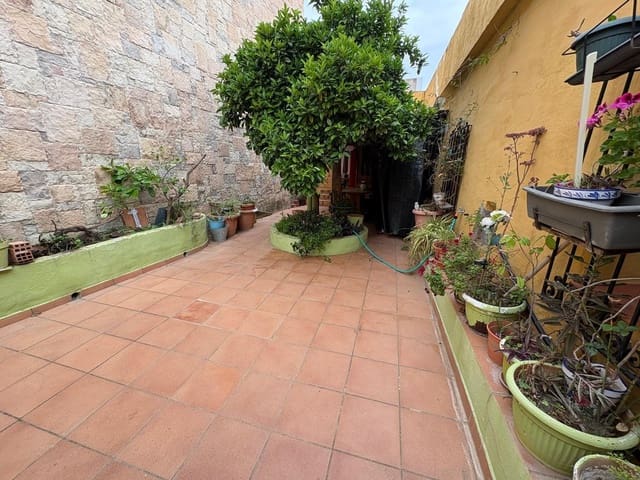 2 bedroom Semi-detached Villa for rent in Guadiaro, San Roque - € 700 (Ref: 9818120)