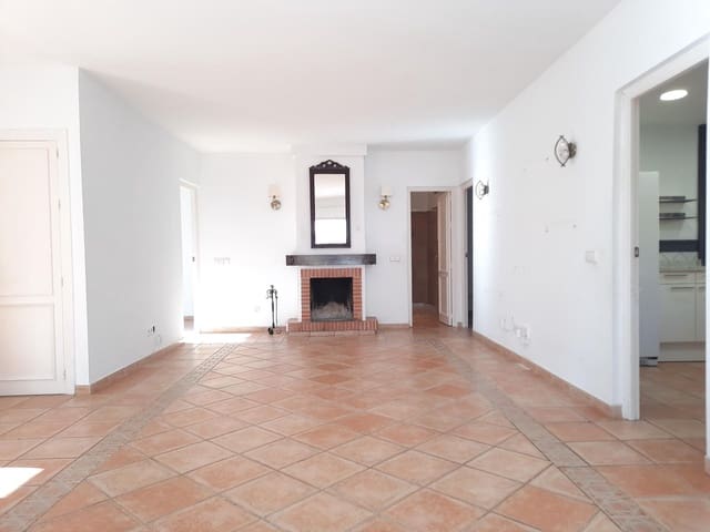 4 makuuhuone Huvila vuokrattavana paikassa Marbella mukana uima-altaan 
autotalli - 5 000 € (Ref: 9820423)
