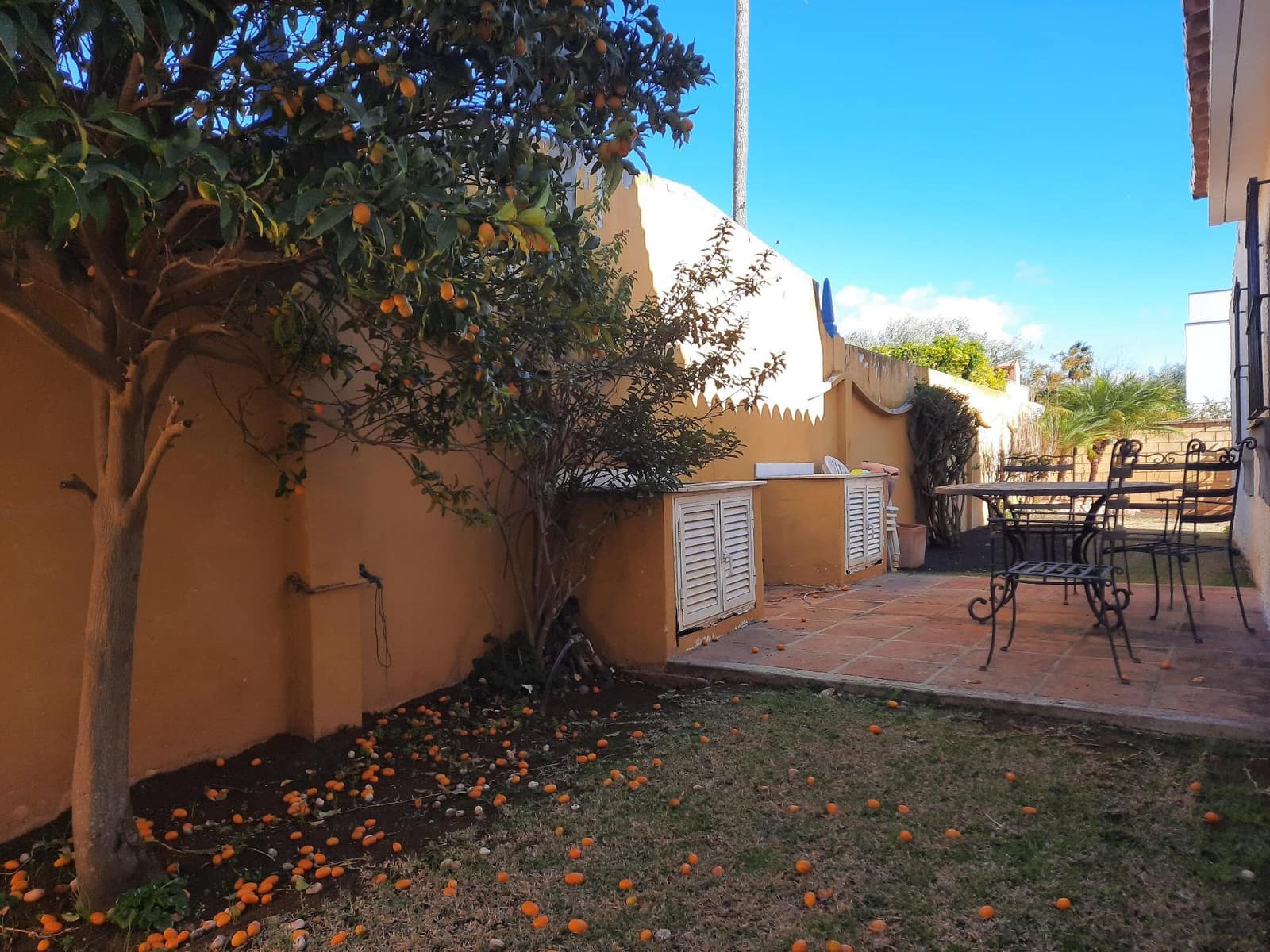 4 makuuhuone Huvila vuokrattavana paikassa Marbella mukana uima-altaan 
autotalli - 5 000 € (Ref: 9820423)