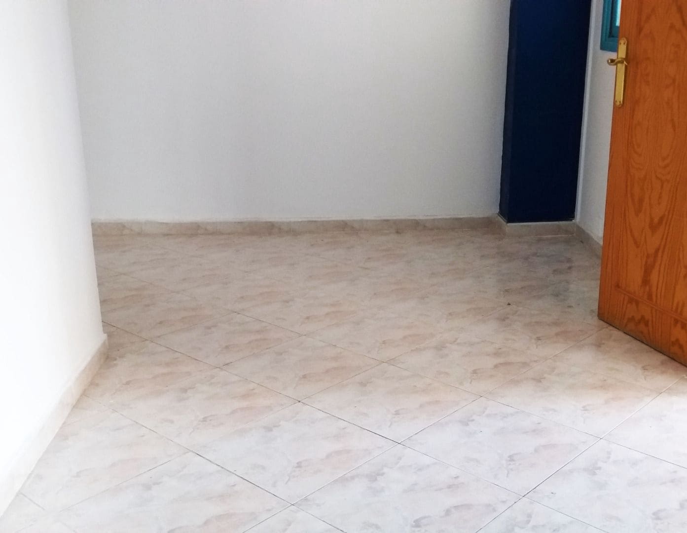 Kommersiell til leie i San Pedro de Alcantara - € 800 (Ref: 9836614)