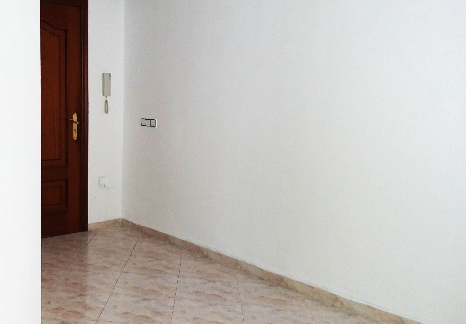 Kommersiell til leie i San Pedro de Alcantara - € 800 (Ref: 9836614)