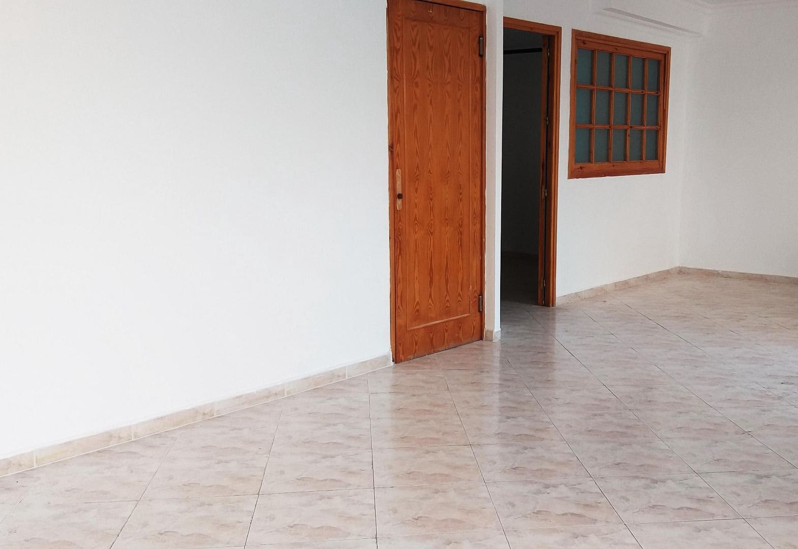 Kommersiell til leie i San Pedro de Alcantara - € 800 (Ref: 9836614)