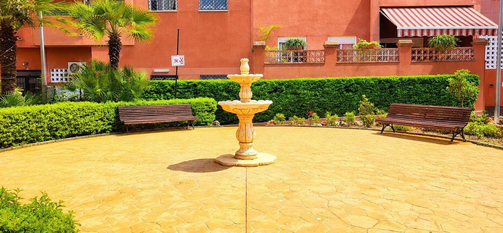 4 bedroom Flat for sale in San Pedro de Alcantara with pool - € 450,000 (Ref: 9839619)