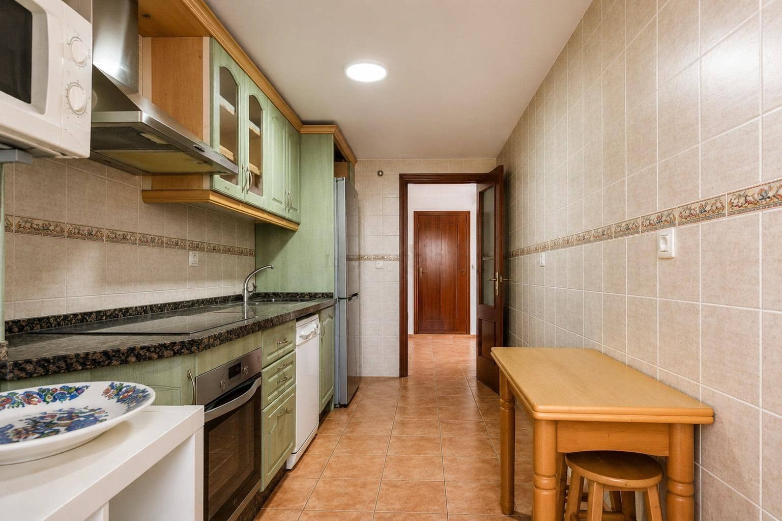 4 bedroom Flat for sale in San Pedro de Alcantara with pool garage - € 440,000 (Ref: 9839619)
