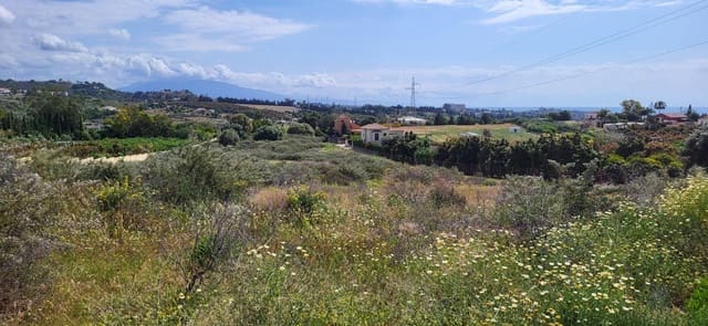 Undeveloped Land for sale in El Padrón, Estepona - € 852,000 (Ref: 9839620)