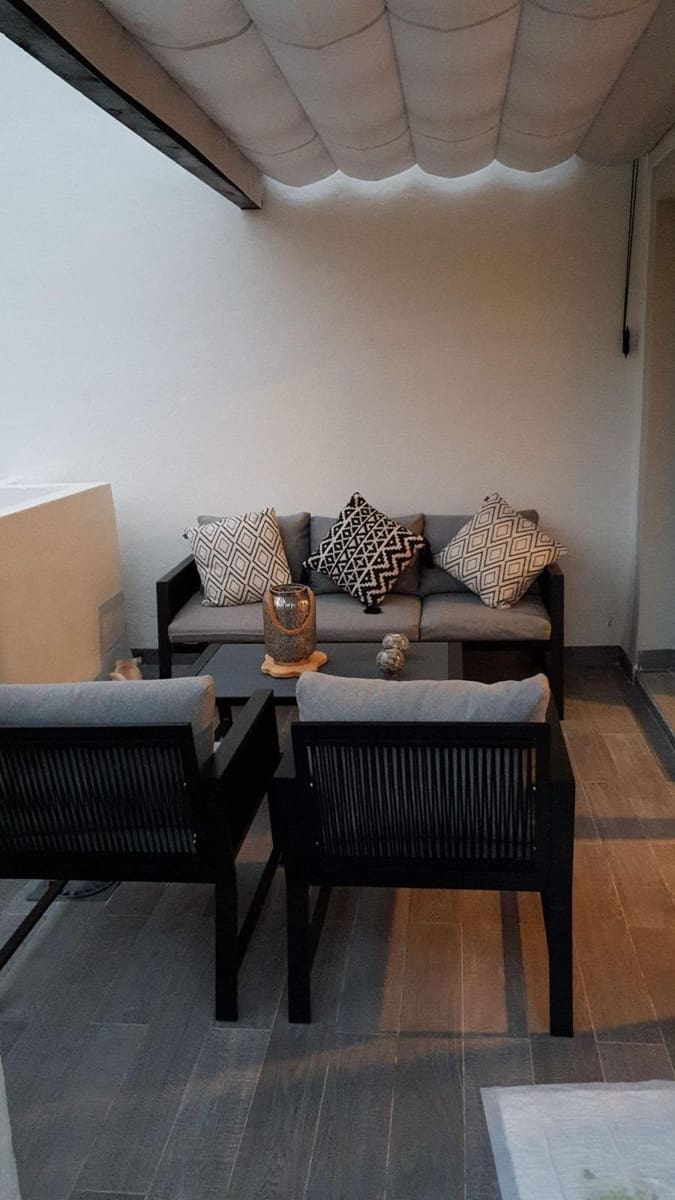 2 bedroom Apartment for sale in San Pedro de Alcantara with pool garage - € 430,000 (Ref: 9860308)