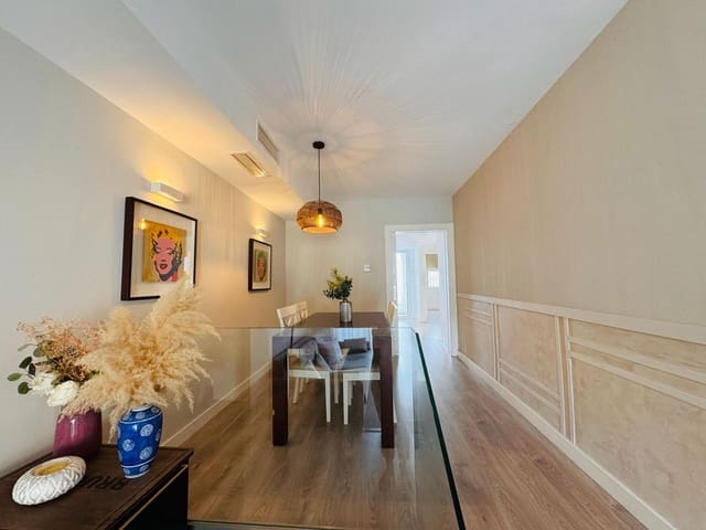 2 soveværelse Lejlighed til salg i San Pedro de Alcantara, Marbella med swimmingpool garage - € 430.000 (Ref: 9860308)