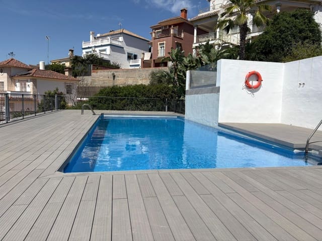 2 soveværelse Lejlighed til salg i San Pedro de Alcantara, Marbella med swimmingpool garage - € 430.000 (Ref: 9860308)