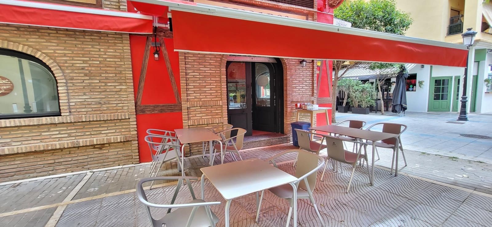 3 soveværelse Erhverv til salg i San Pedro de Alcantara - € 110.000 (Ref: 9865410)