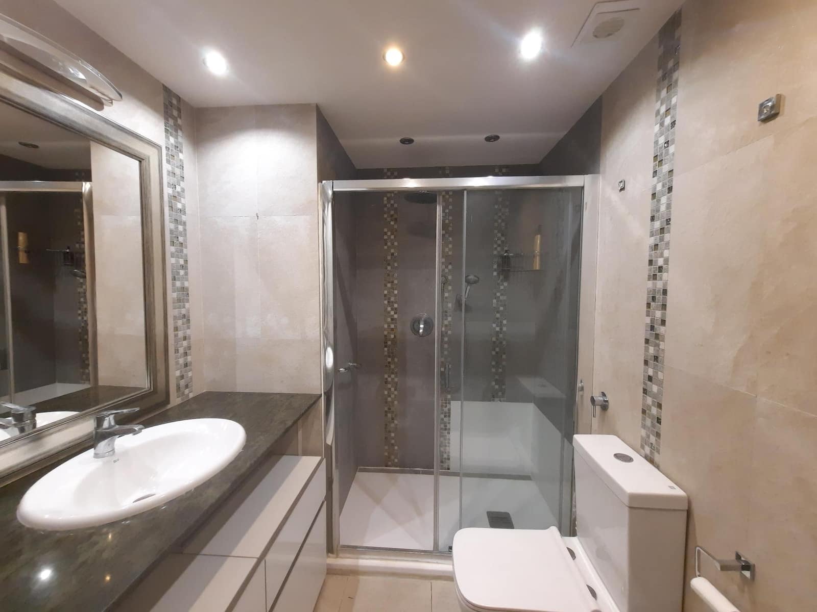 2 camera da letto Appartamento da affittare in Estepona con piscina garage - 1.500 € (Rif: 9876697)