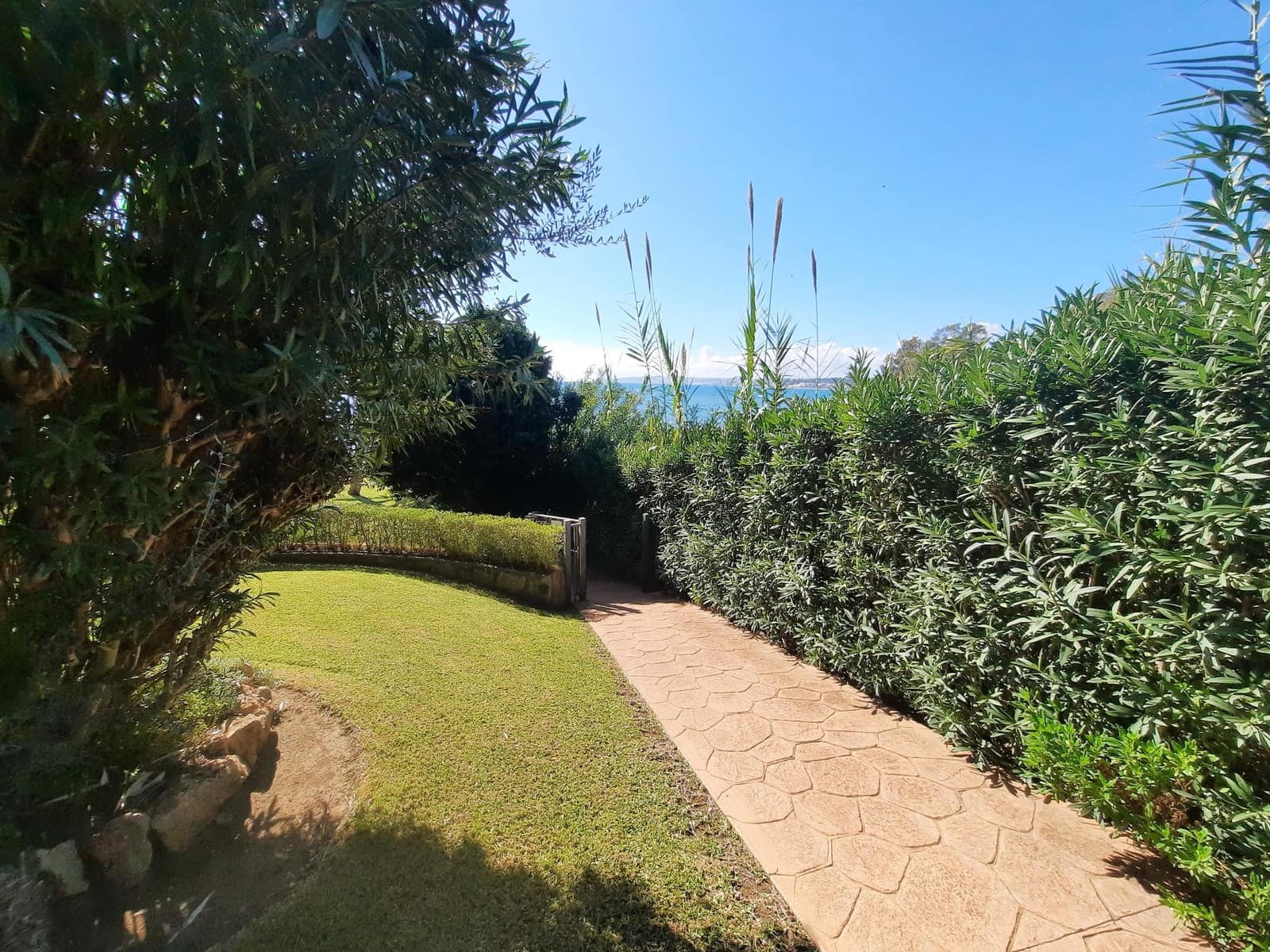 2 camera da letto Appartamento da affittare in Estepona con piscina garage - 1.500 € (Rif: 9876697)