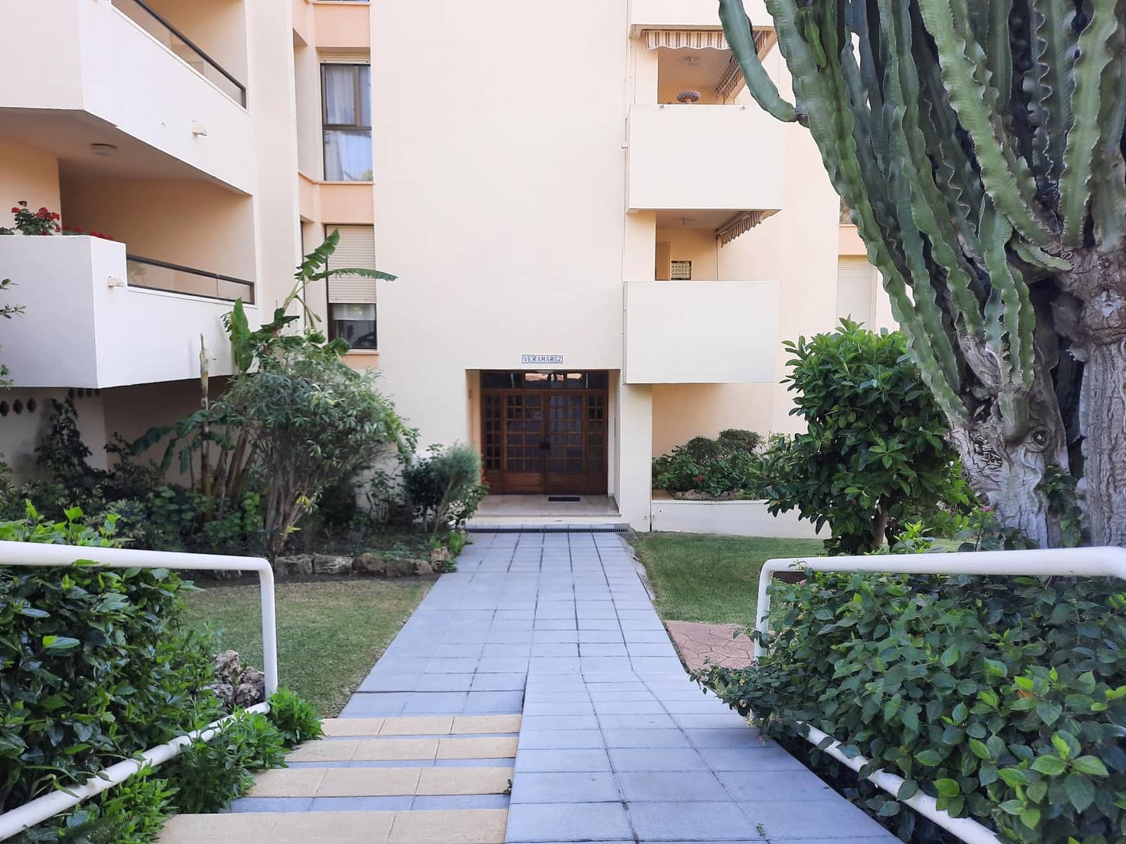 2 camera da letto Appartamento da affittare in Estepona con piscina garage - 1.500 € (Rif: 9876697)