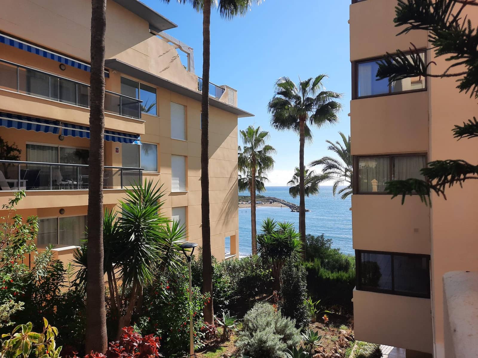 2 camera da letto Appartamento da affittare in Estepona con piscina garage - 1.500 € (Rif: 9876697)