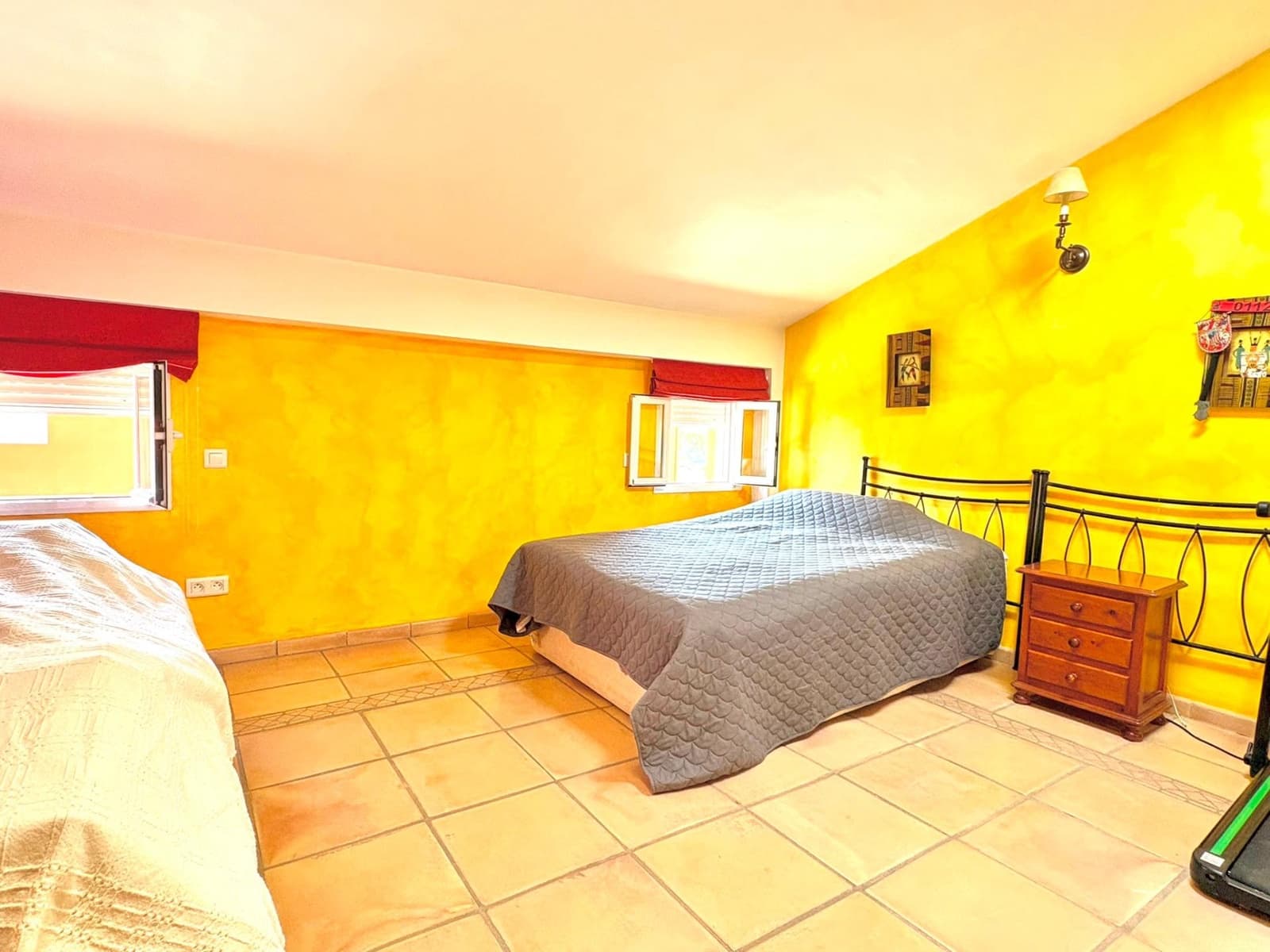 4 bedroom Terraced Villa for sale in San Pedro de Alcantara - € 560,000 (Ref: 9892577)
