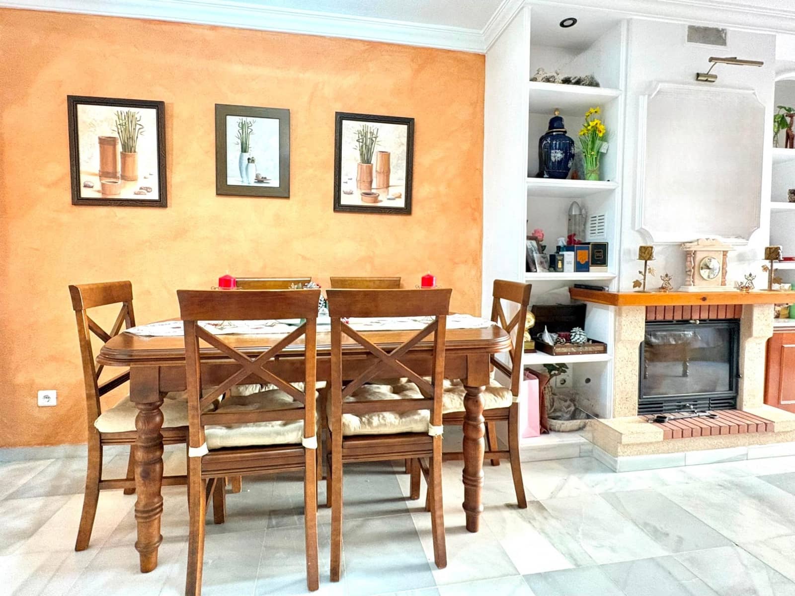 4 bedroom Terraced Villa for sale in San Pedro de Alcantara - € 560,000 (Ref: 9892577)