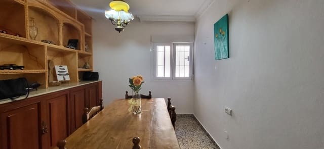 3 bedroom Flat for sale in San Pedro de Alcantara, Marbella - € 255,000 (Ref: 9911270)