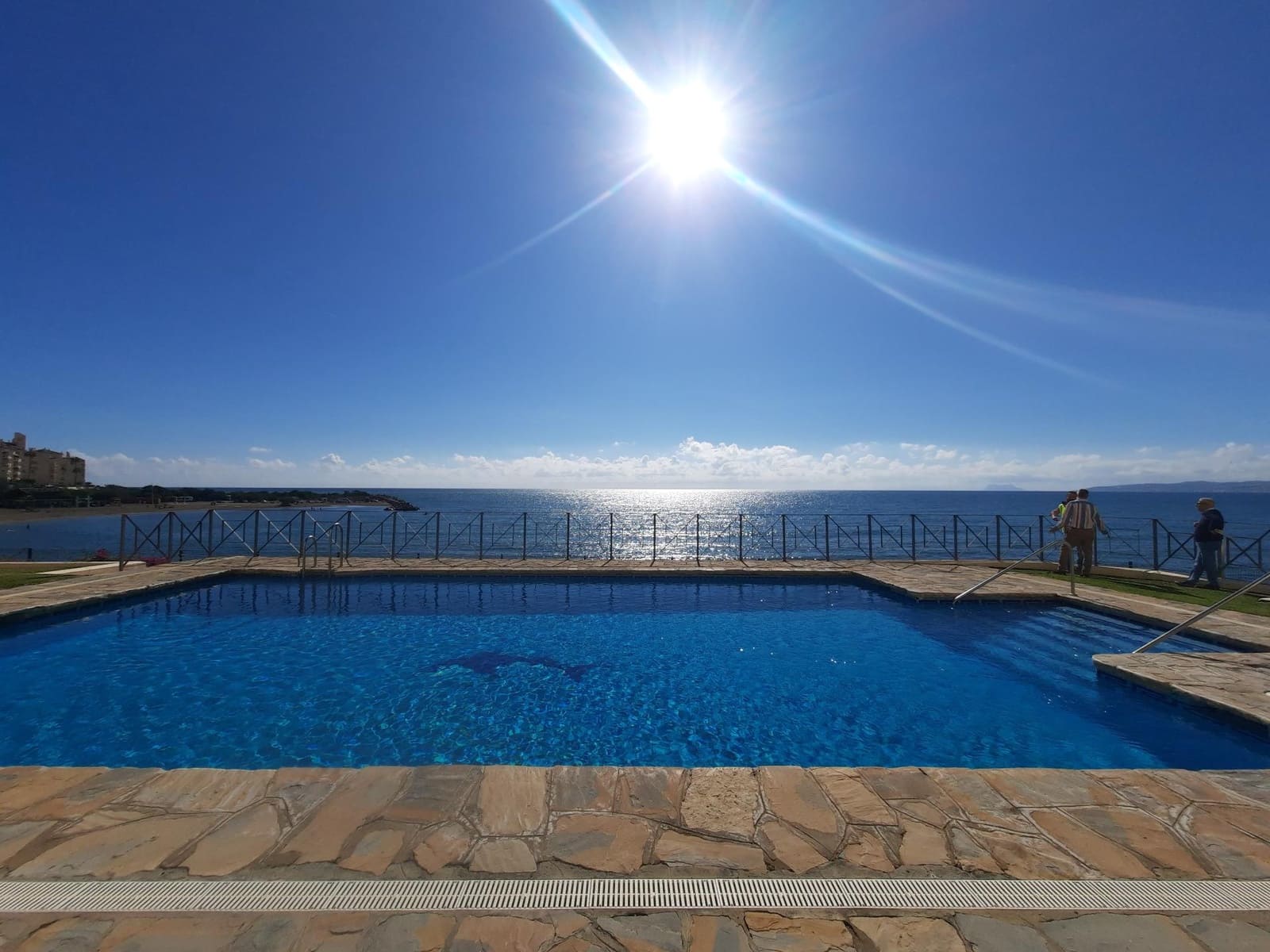 2 chambre Appartement à vendre à Estepona avec piscine - 470 000 € (Ref: 9929588)