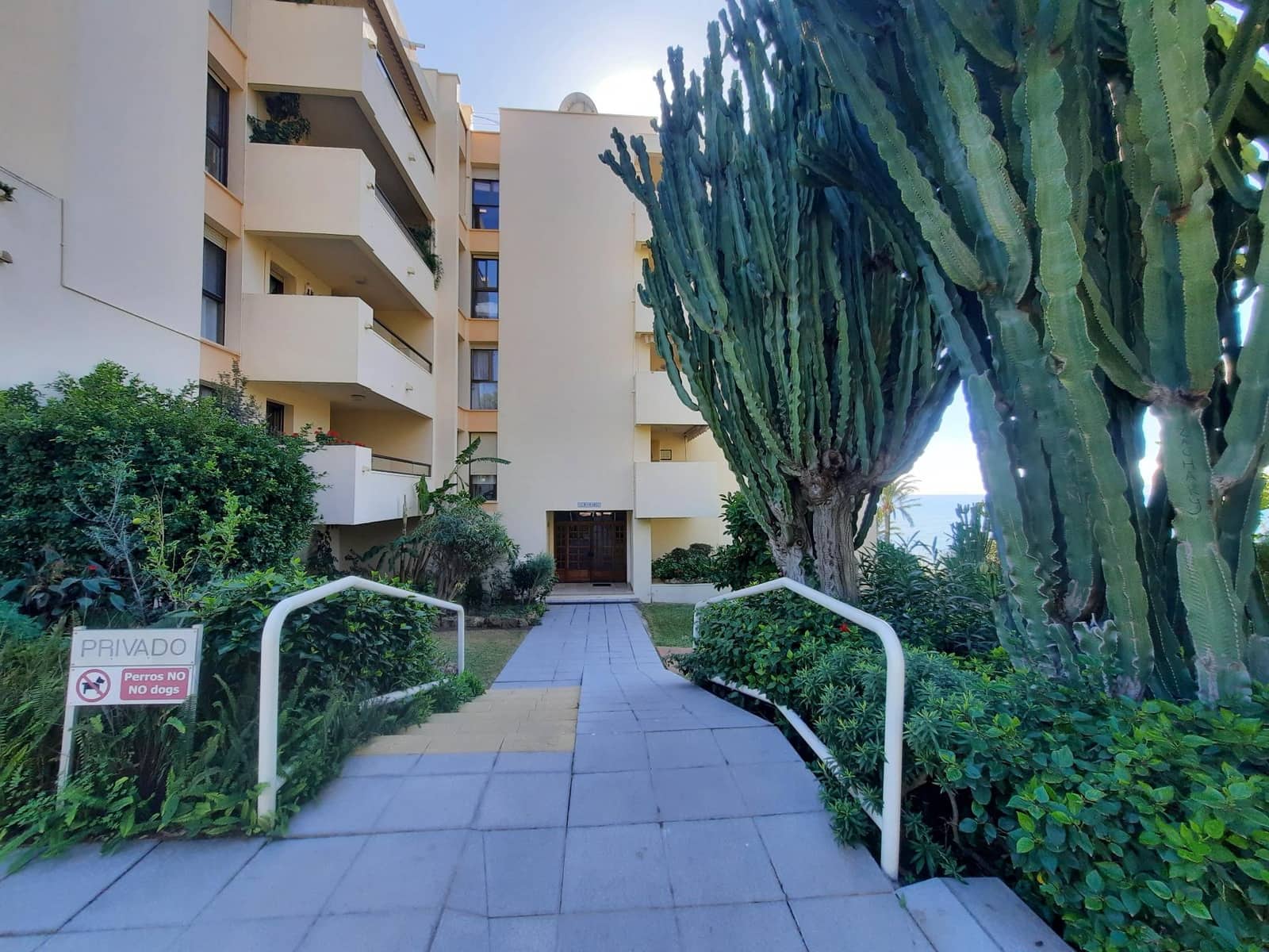 2 chambre Appartement à vendre à Estepona avec piscine - 470 000 € (Ref: 9929588)