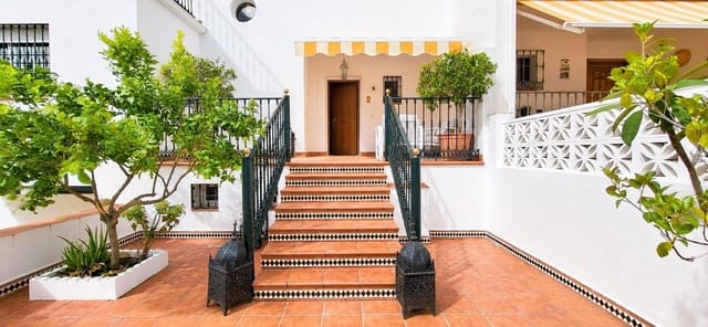 3 soveværelse Rækkehus til salg i Guadalmina Alta, Marbella med garage - € 730.000 (Ref: 9930919)