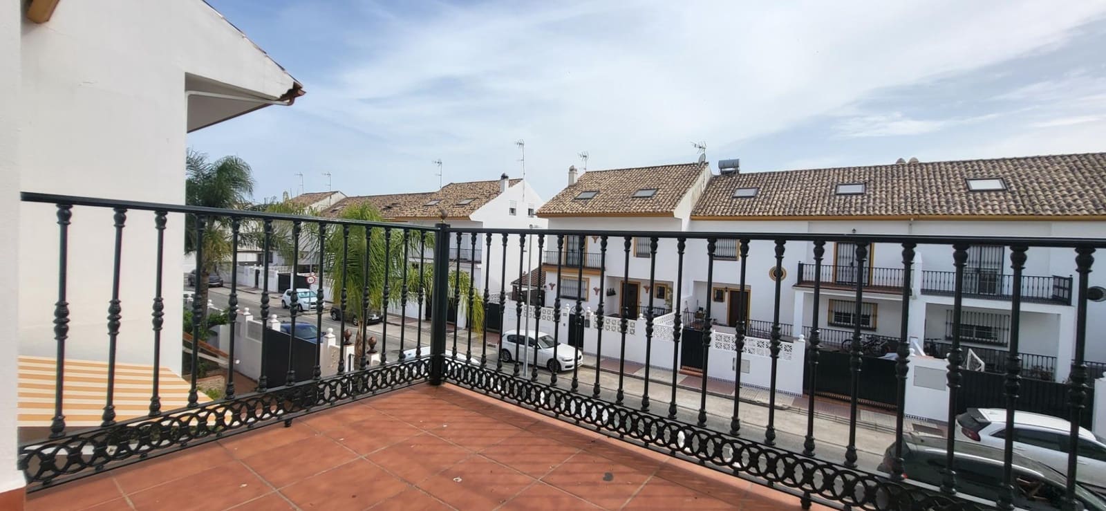 3 Zimmer Reihenhaus zu verkaufen in Guadalmina mit Garage - 730.000 € (Ref: 9930919)