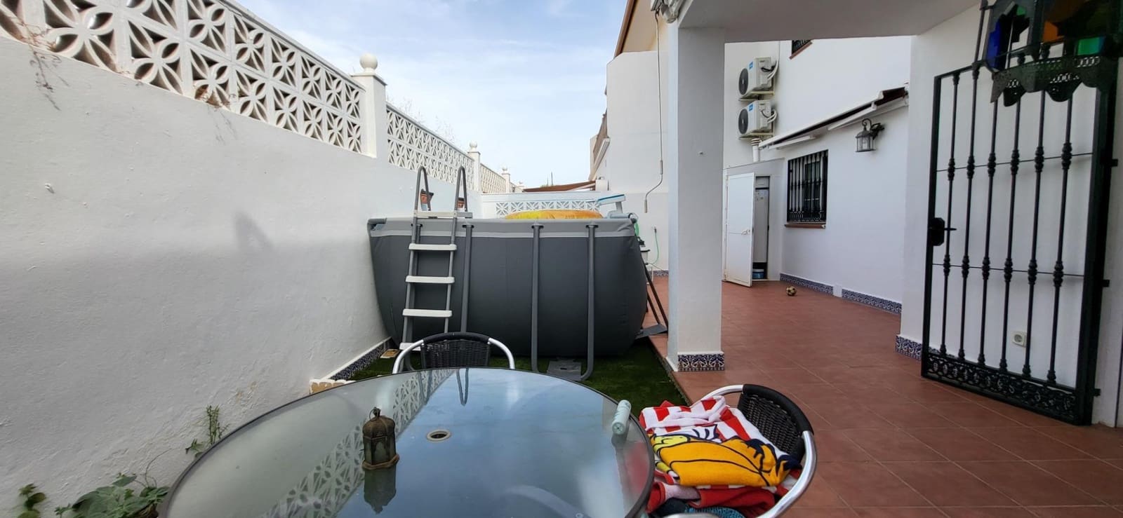 3 Zimmer Reihenhaus zu verkaufen in Guadalmina mit Garage - 730.000 € (Ref: 9930919)