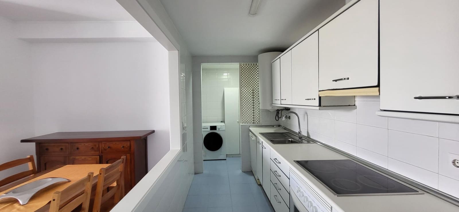 1 bedroom Apartment for rent in Marbella with pool - € 3,000 (Ref: 9930920)