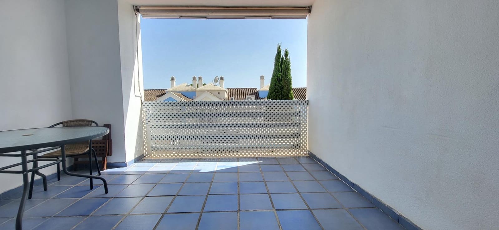 1 bedroom Apartment for rent in Marbella with pool - € 3,000 (Ref: 9930920)