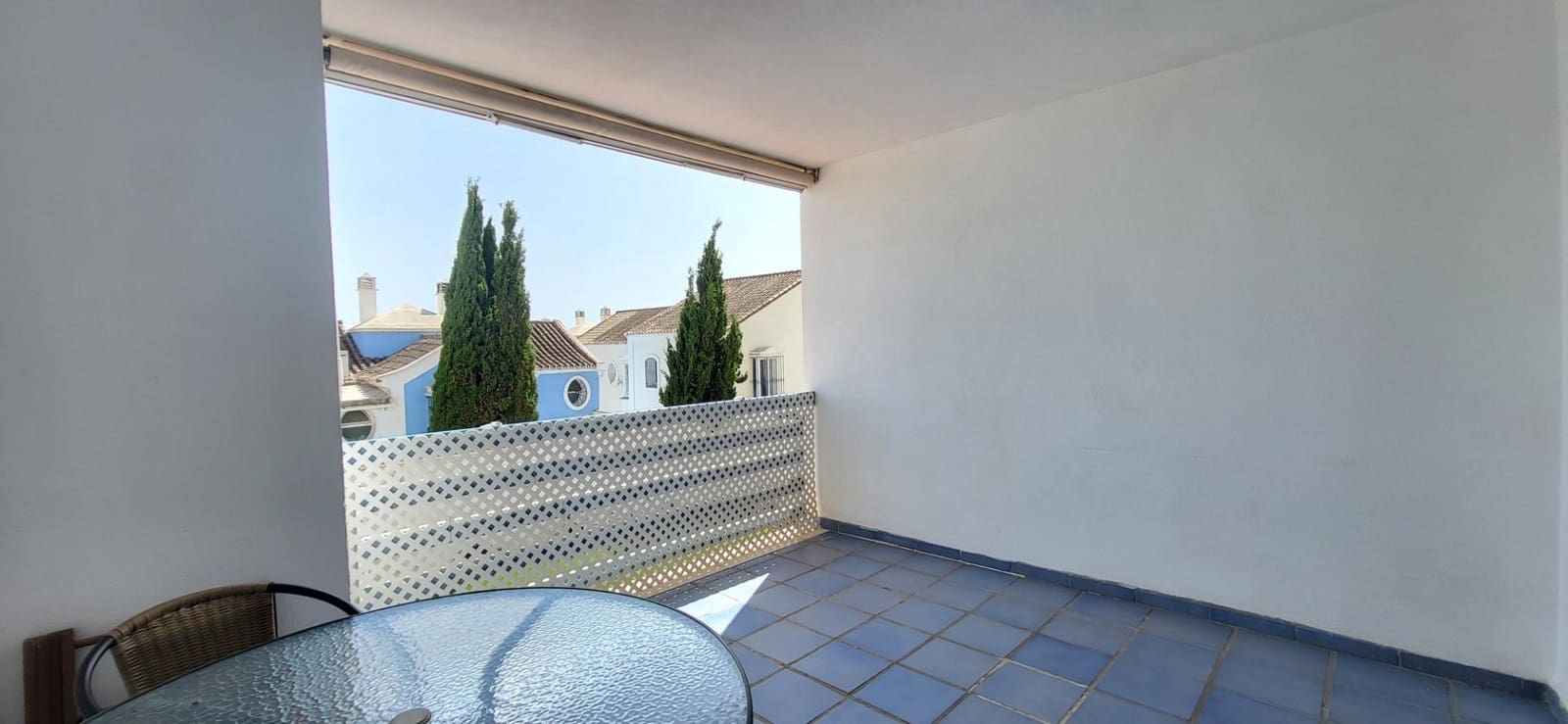 1 bedroom Apartment for rent in Marbella with pool - € 3,000 (Ref: 9930920)
