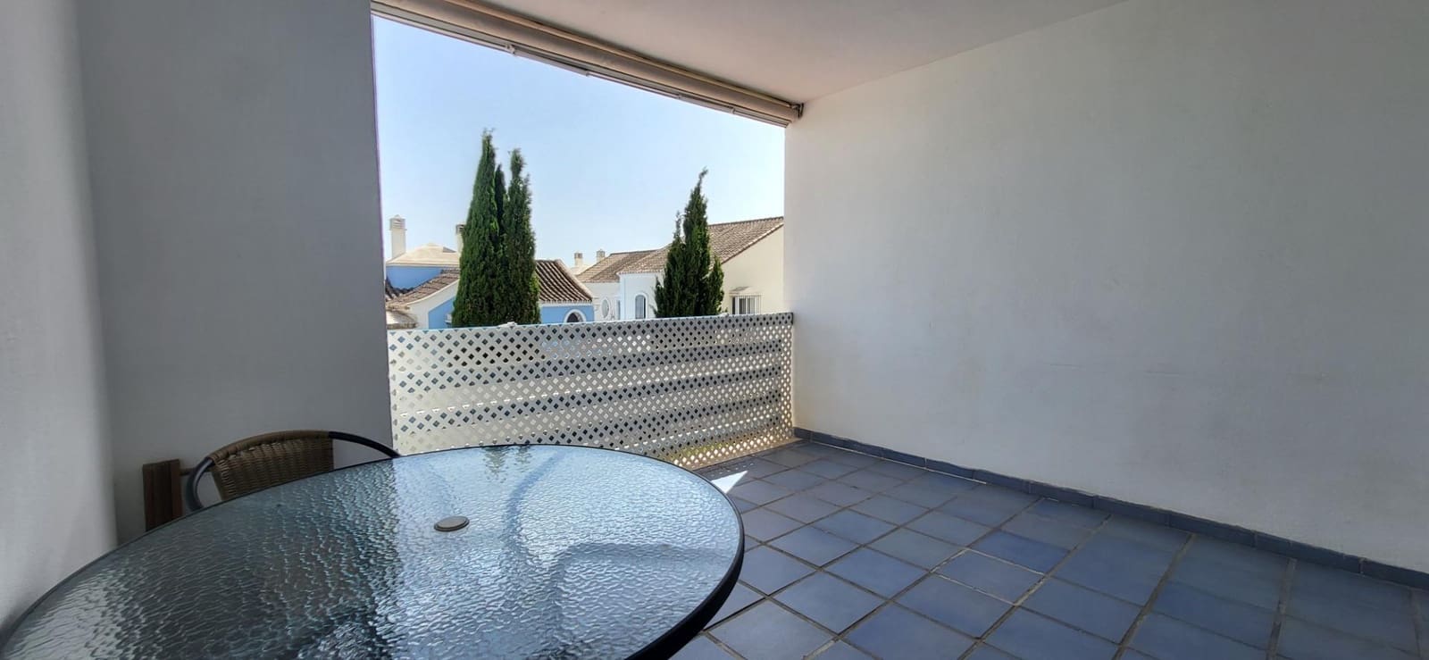 1 bedroom Apartment for rent in Marbella with pool - € 3,000 (Ref: 9930920)