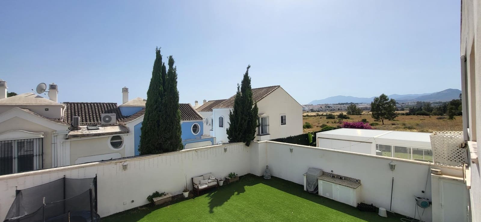 1 bedroom Apartment for rent in Marbella with pool - € 3,000 (Ref: 9930920)
