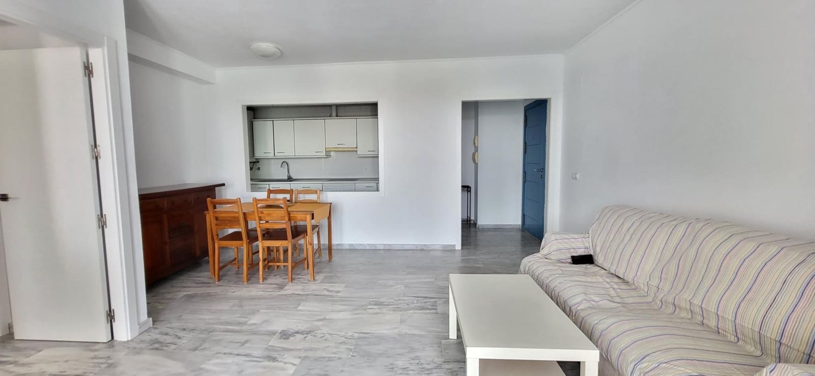 1 bedroom Apartment for rent in Marbella with pool - € 3,000 (Ref: 9930920)