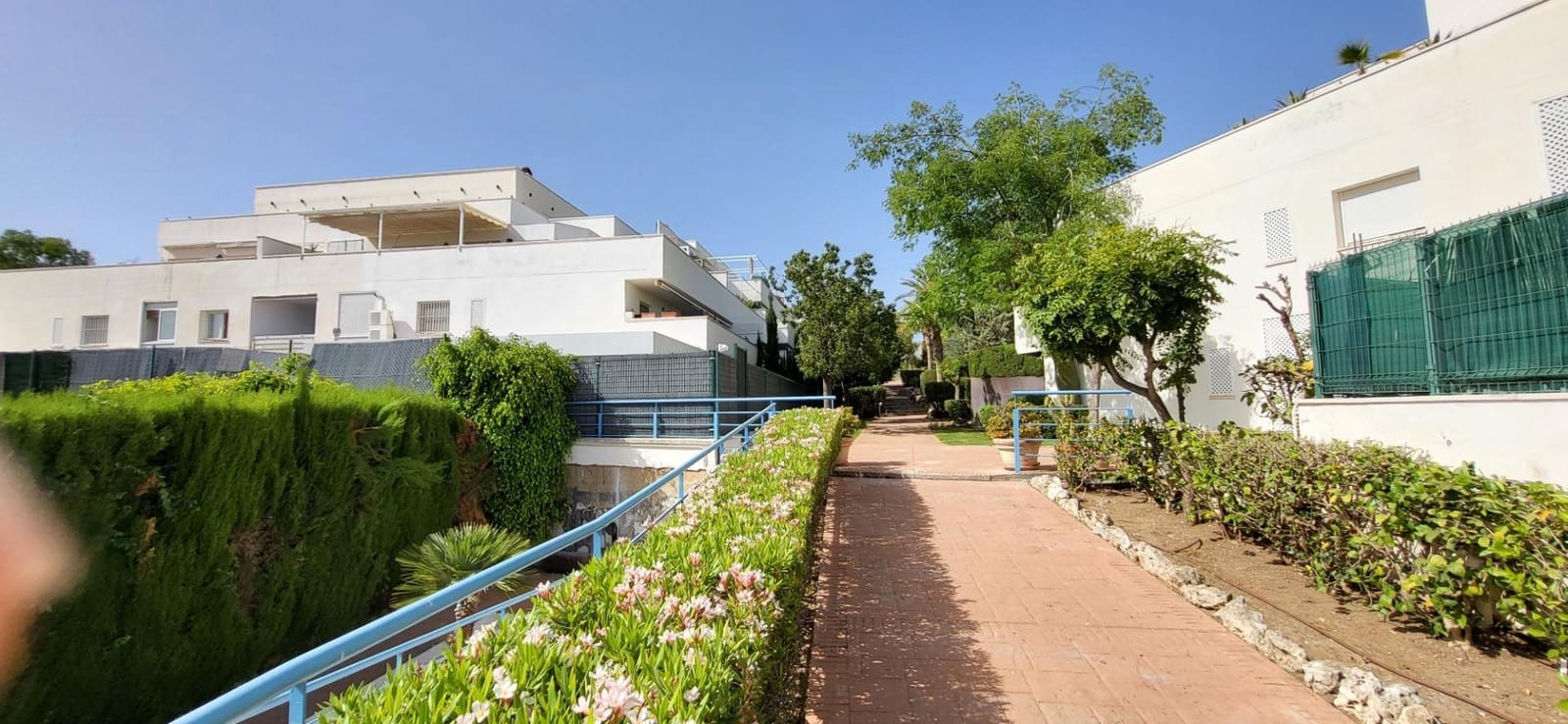 1 bedroom Apartment for rent in Marbella with pool - € 3,000 (Ref: 9930920)