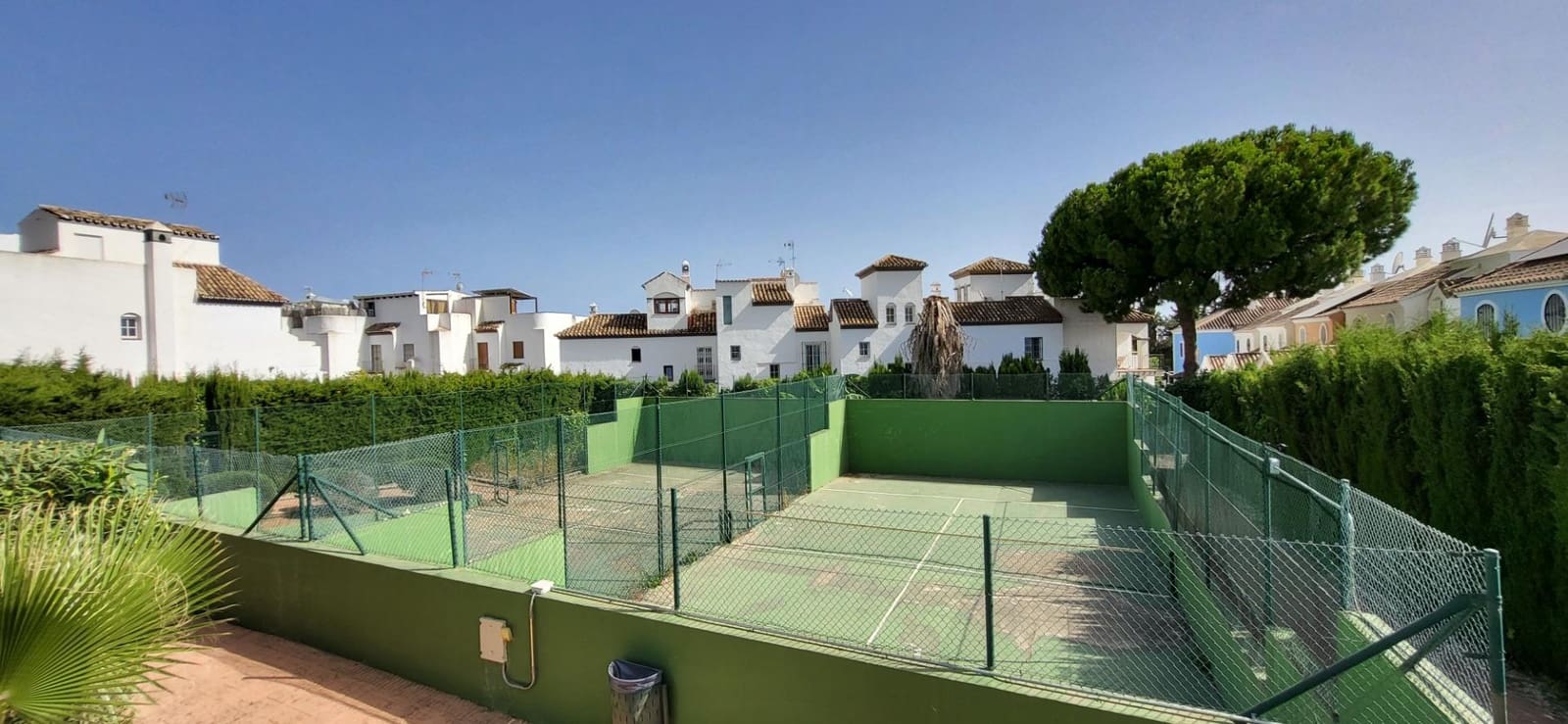 1 bedroom Apartment for rent in Marbella with pool - € 3,000 (Ref: 9930920)