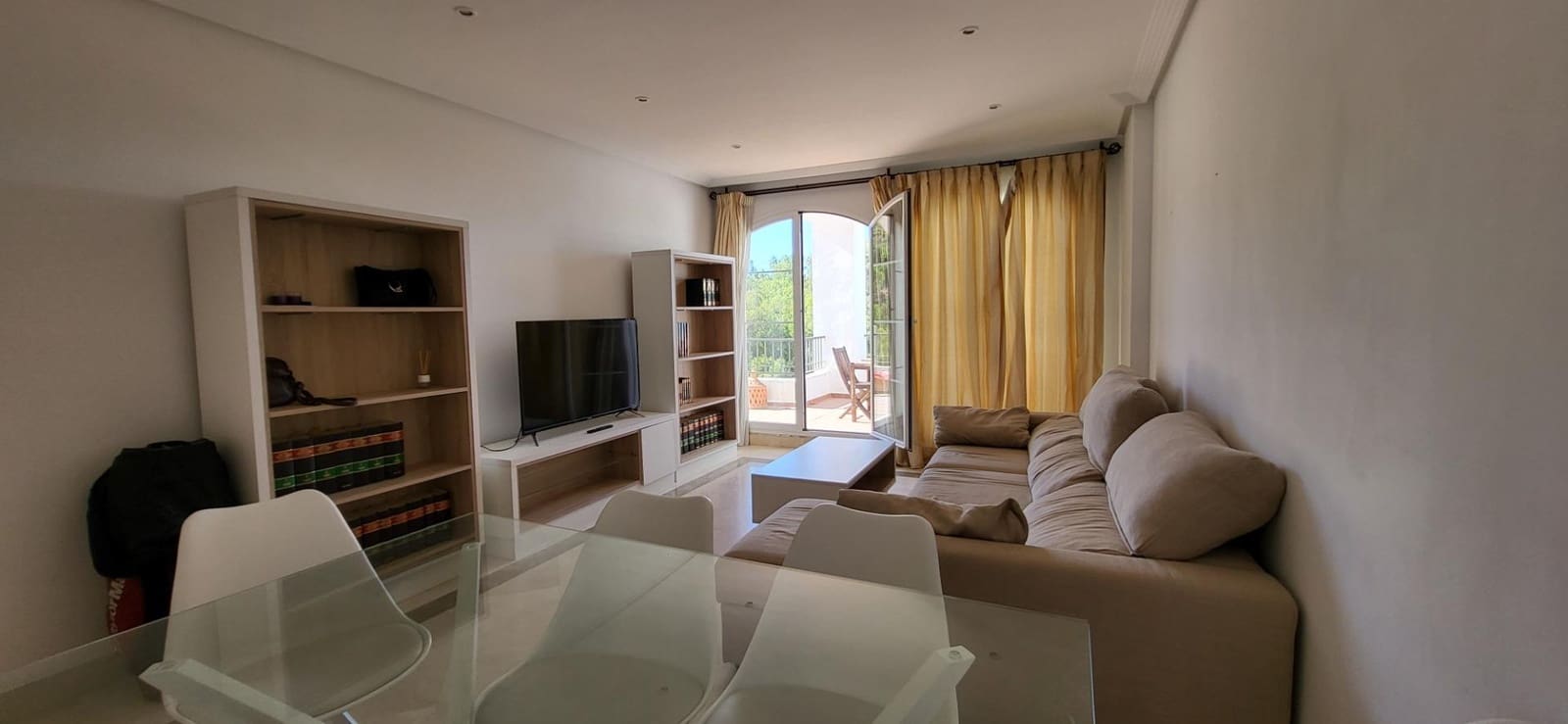 3 bedroom Apartment for sale in Benahavis with pool garage - € 585,000 (Ref: 9930921)