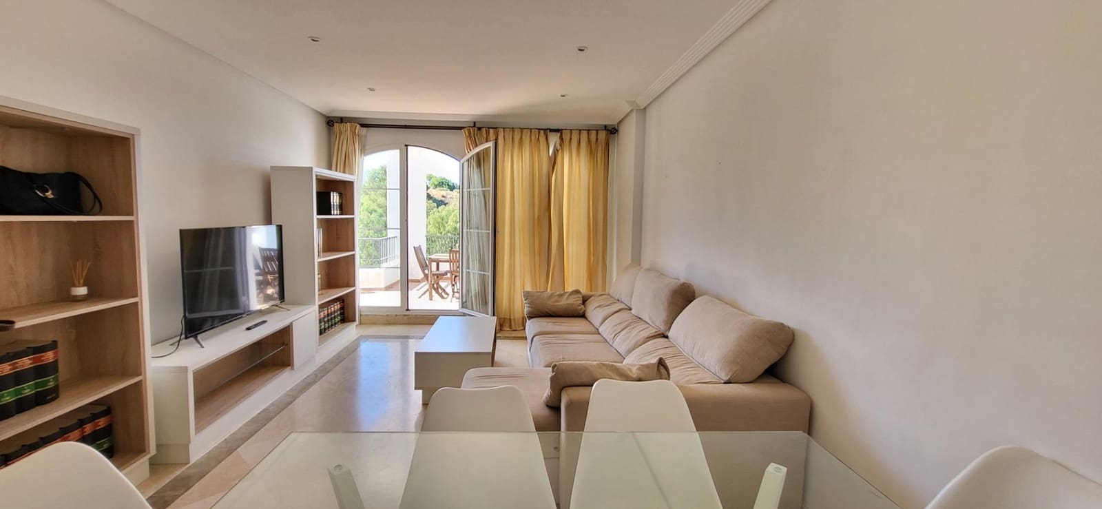 3 bedroom Apartment for sale in Benahavis with pool garage - € 585,000 (Ref: 9930921)