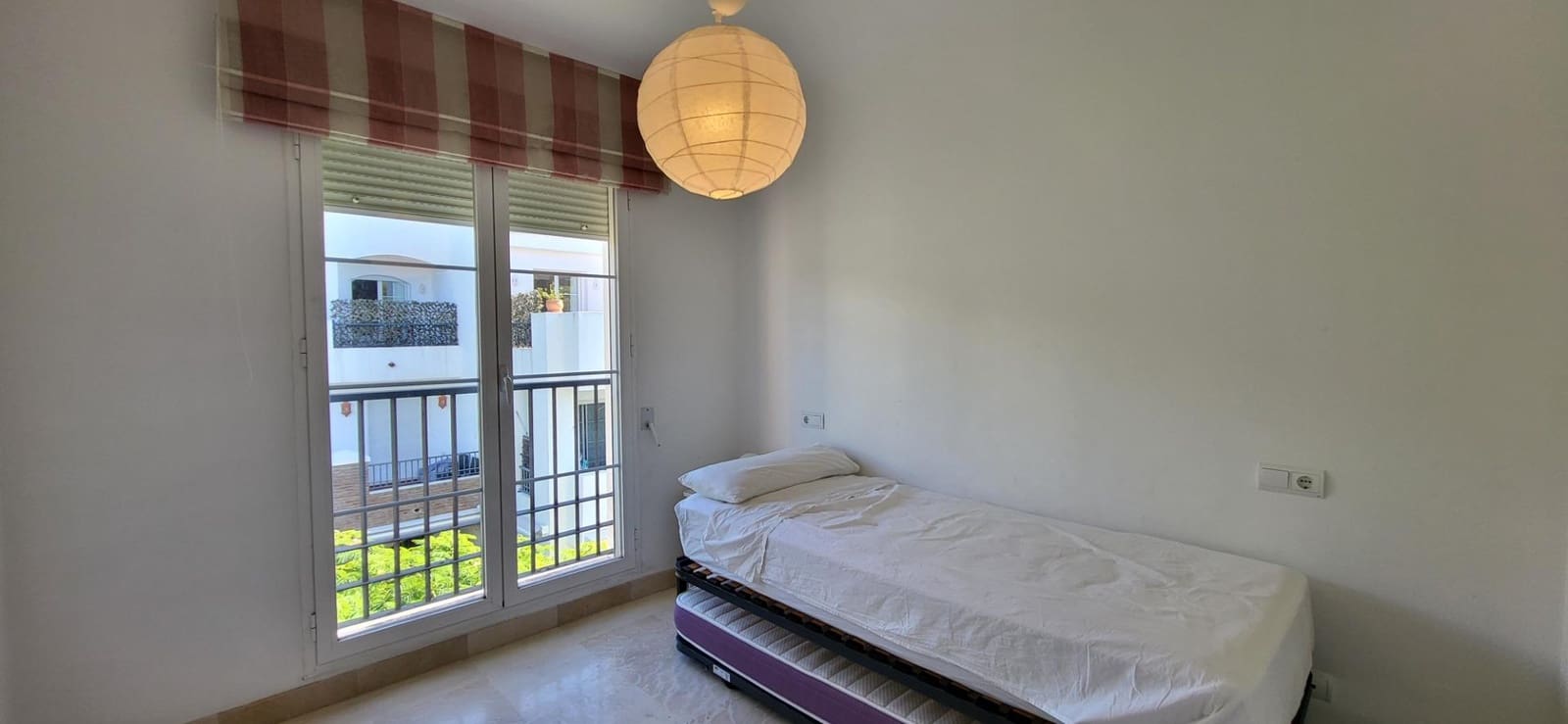 3 bedroom Apartment for sale in Benahavis with pool garage - € 585,000 (Ref: 9930921)