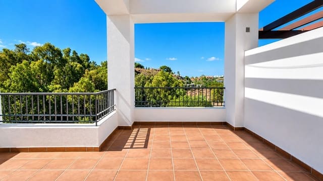 3 Zimmer Penthouse zu verkaufen in Benahavís mit Pool Garage - 585.000 € (Ref: 9930921)