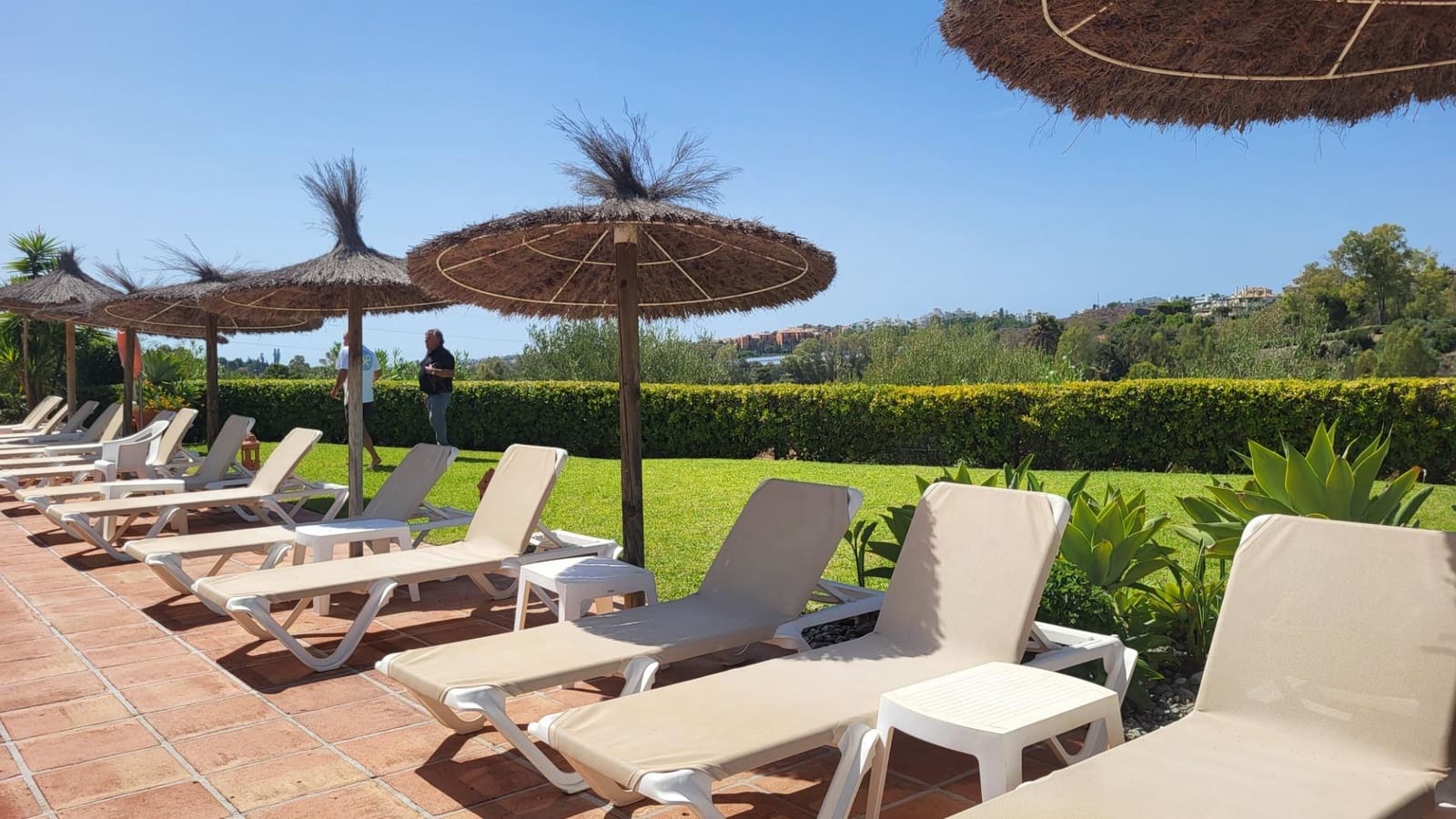 3 bedroom Penthouse for sale in Benahavis with pool garage - € 585,000 (Ref: 9930921)
