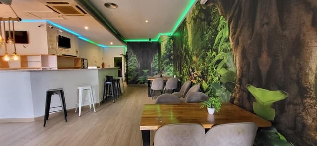 Kaupallinen vuokrattavana paikassa San Pedro de Alcantara, Marbella - 1 800 € (Ref: 9934415)